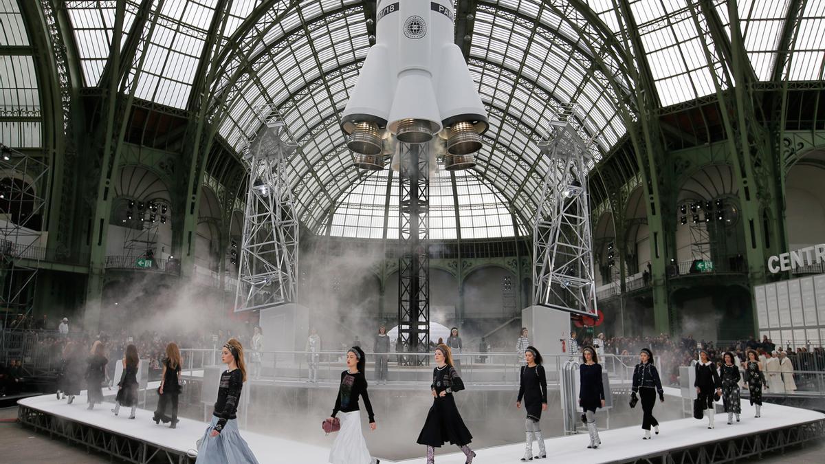 El cohete de Chanel conquista el cielo de la moda