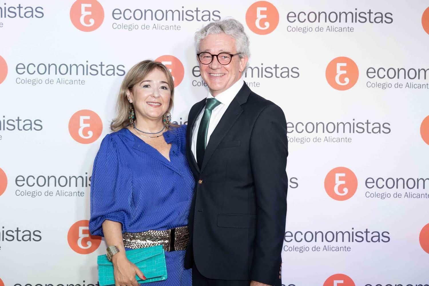 Los Economistas de Alicante celebran su cena anual en honor a su patrón