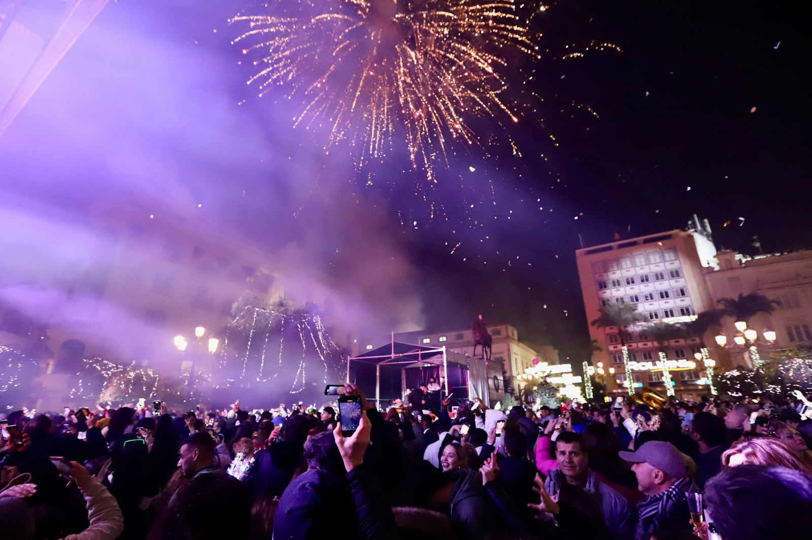 Córdoba recibe el 2024 con una gran fiesta en las Tendillas