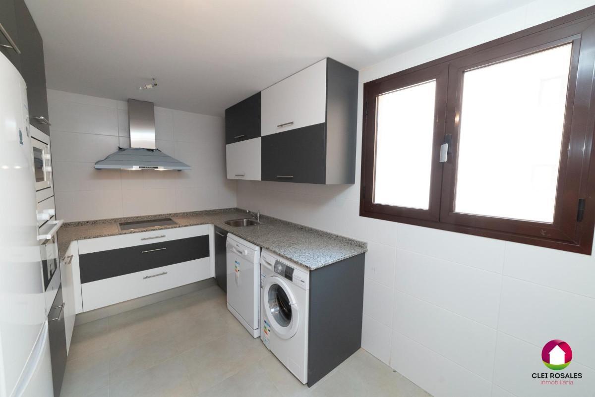 Cocina de piso muy luminoso en Arcosur