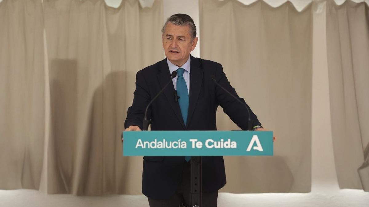 El consejero Antonio Sanz ha respondido al presidente del Gobierno, Pedro Sánchez