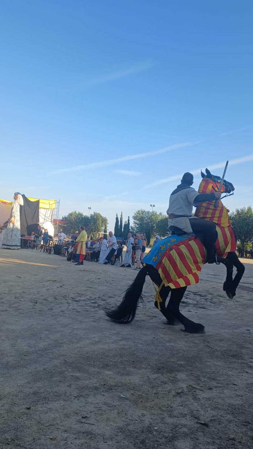 Alcublas recrea la donación de la imagen de la Virgen de la Salud a la villa por parte de Jaume I