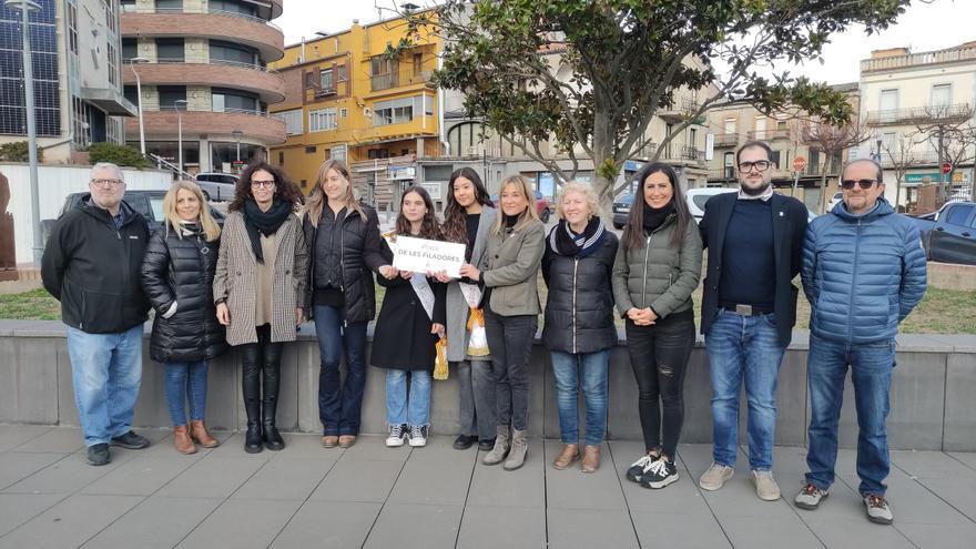 Puig-reig reivindica el paper de la dona amb el bateig de la plaça de les Filadores