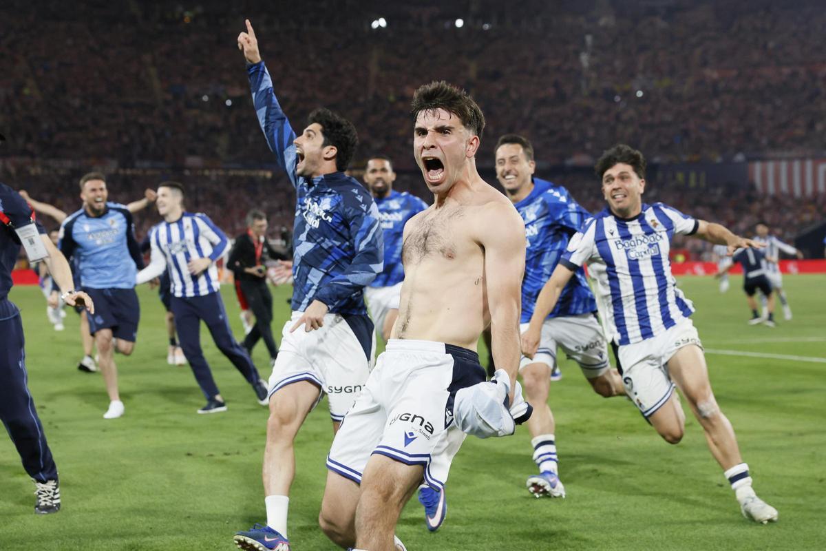 La Real Sociedad levanta su cuarto título.