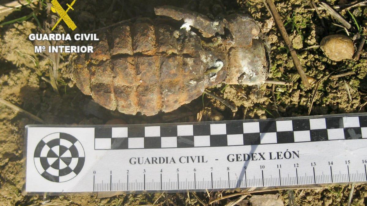 Otra granada de mano encontrada el año pasado también en León