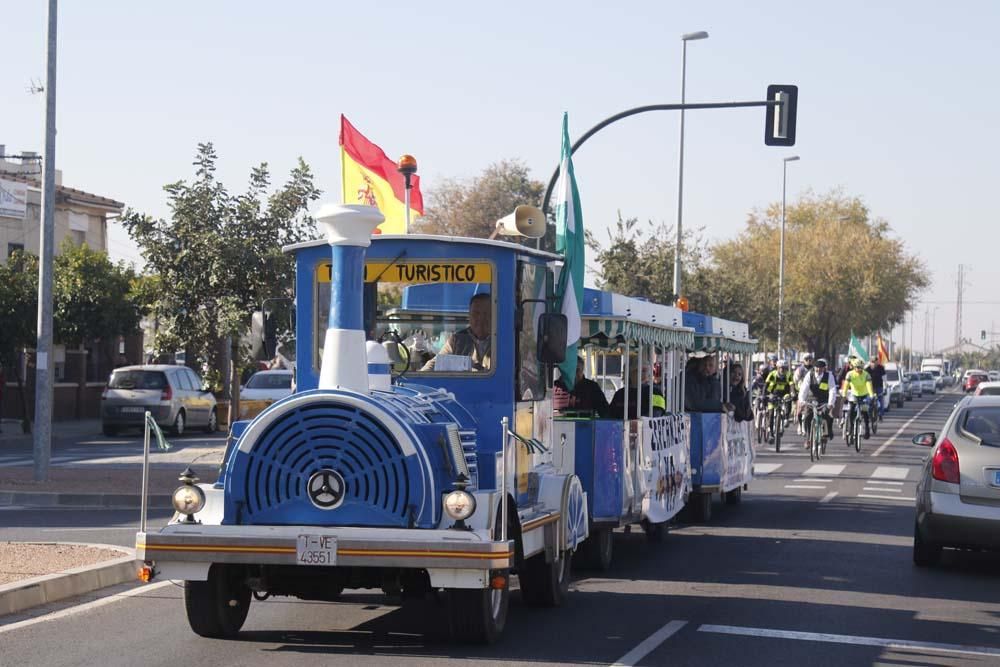 Caravana por el tren de cercanías. No pases de mi.