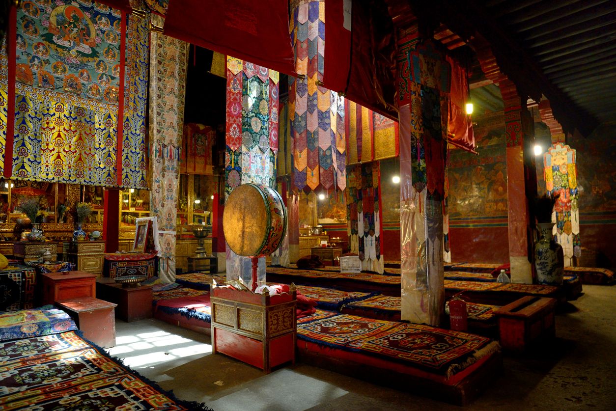 Casa de oración en el Monasterio de Sera.