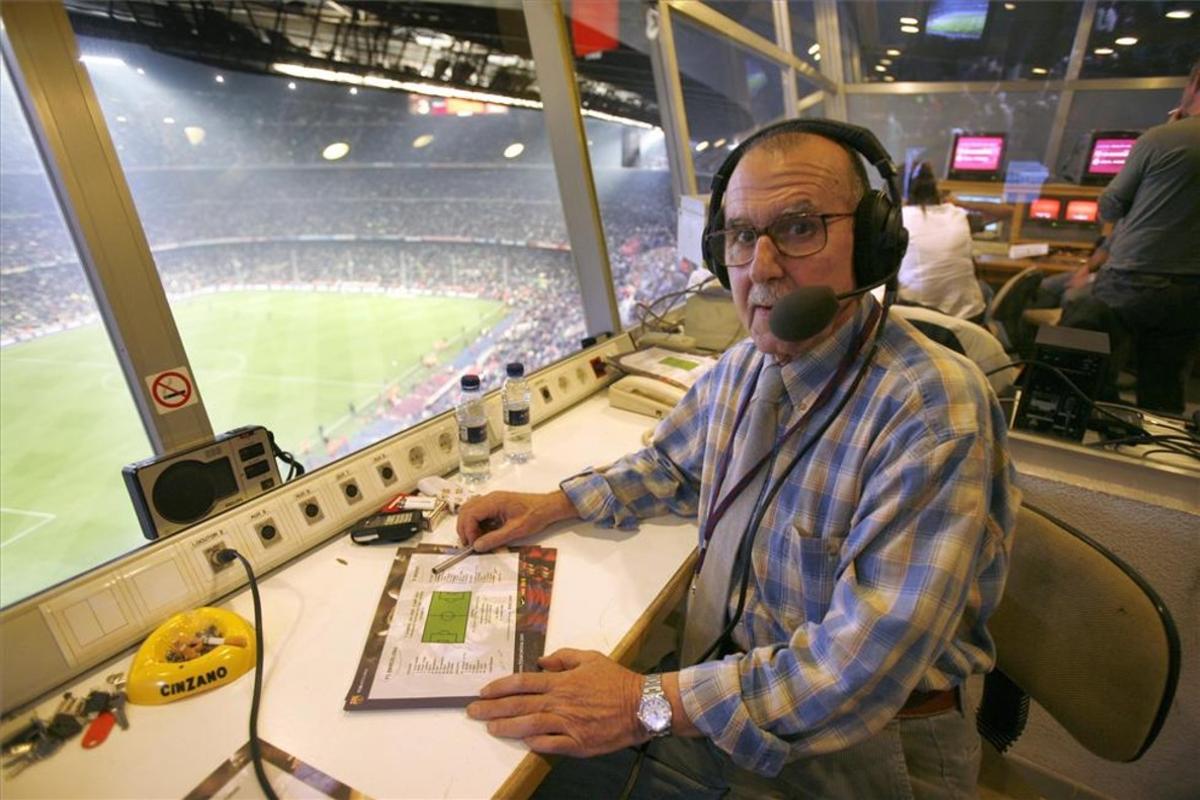 manel-vich-en-la-cabina-del-camp-nou