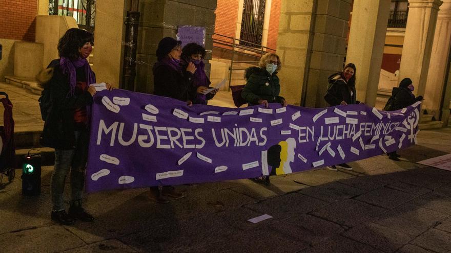GALERÍA | Concentración por el 25N en Zamora