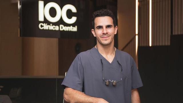 Doctor Zenón Sosa Canal, Director Médico de IOC Clínica Dental | Tenerife . ed/lot | ED/LOT