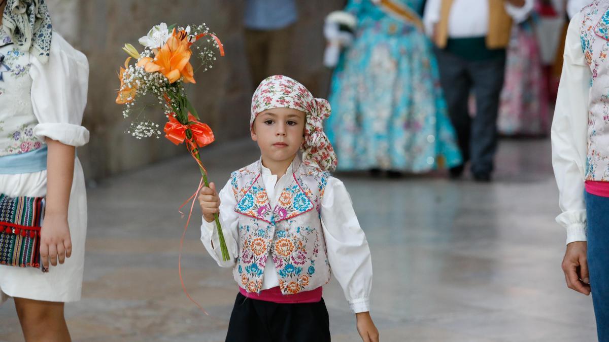 Búscate en el primer día de Ofrenda por las calles del Mar y Avellanas entre las 20:00 y 21:00 horas