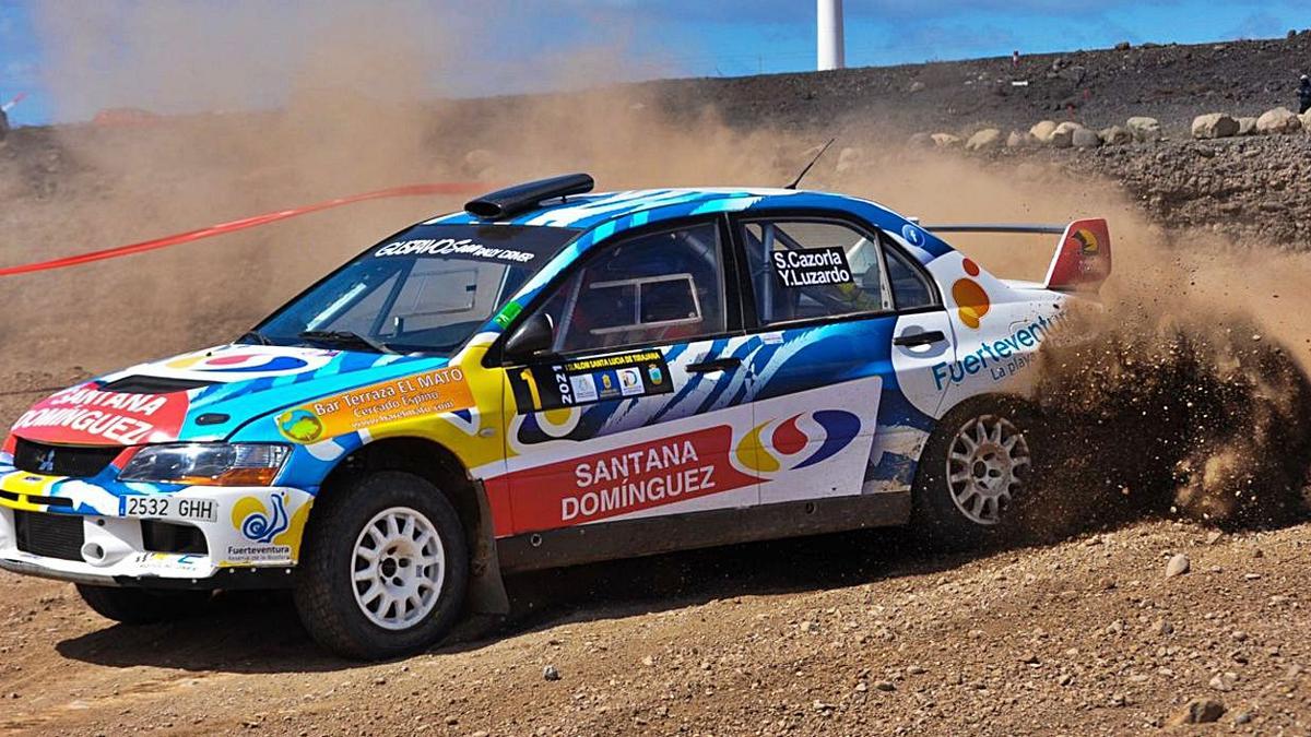 Los ganadores, Sene Cazorla y Jessica Luzardo, rodando con el EVO-IX durante la prueba de ayer. | | MOTORACTUALIDAD.ES