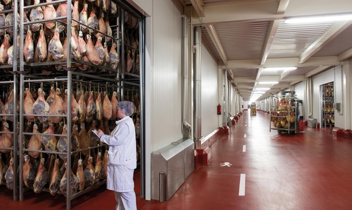 Los productos cárnicos son una de las referencia de bonÀrea.
