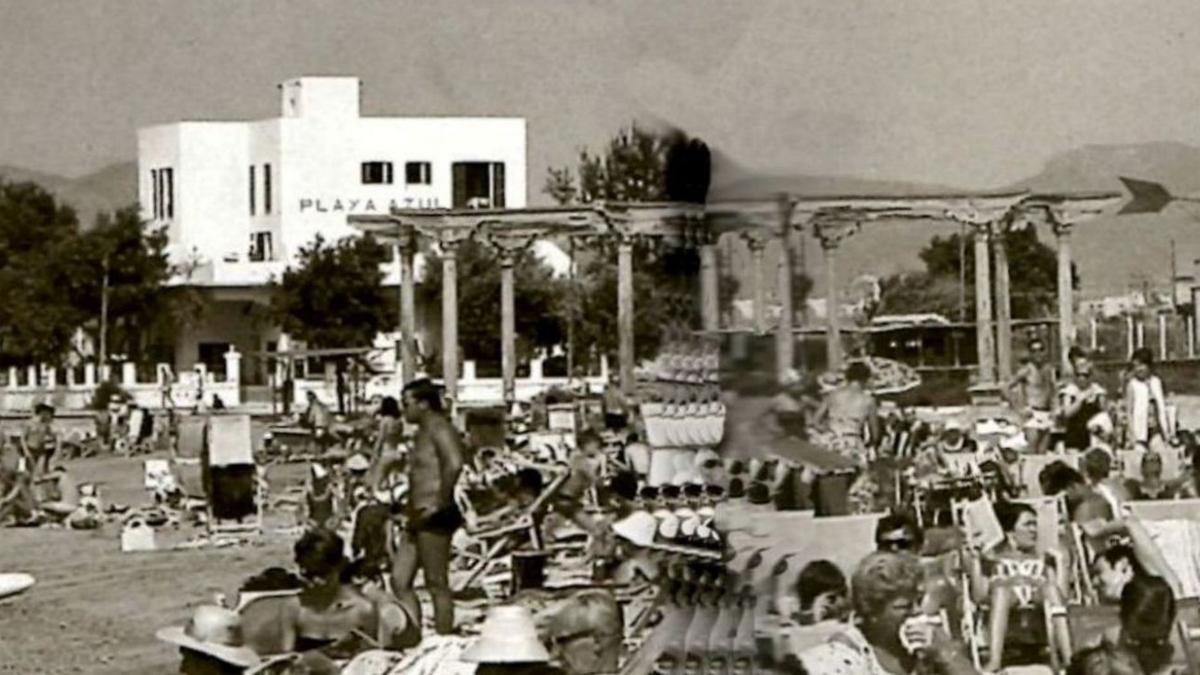 La playa de Ciutat Jardí y el hotel Playa Azul, a principios de los 60.