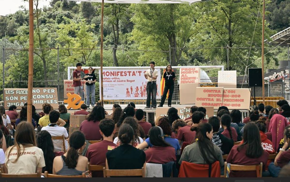 Un dels moments de l'acte unitari on es va llegir el manifest