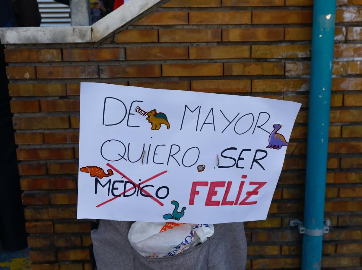 Segundo día de la huelga de médicos en Aragón.