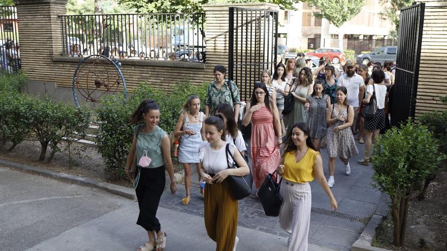 FOTOGALERÍA | Unas 11.000 personas opositan a docentes este sábado en Aragón