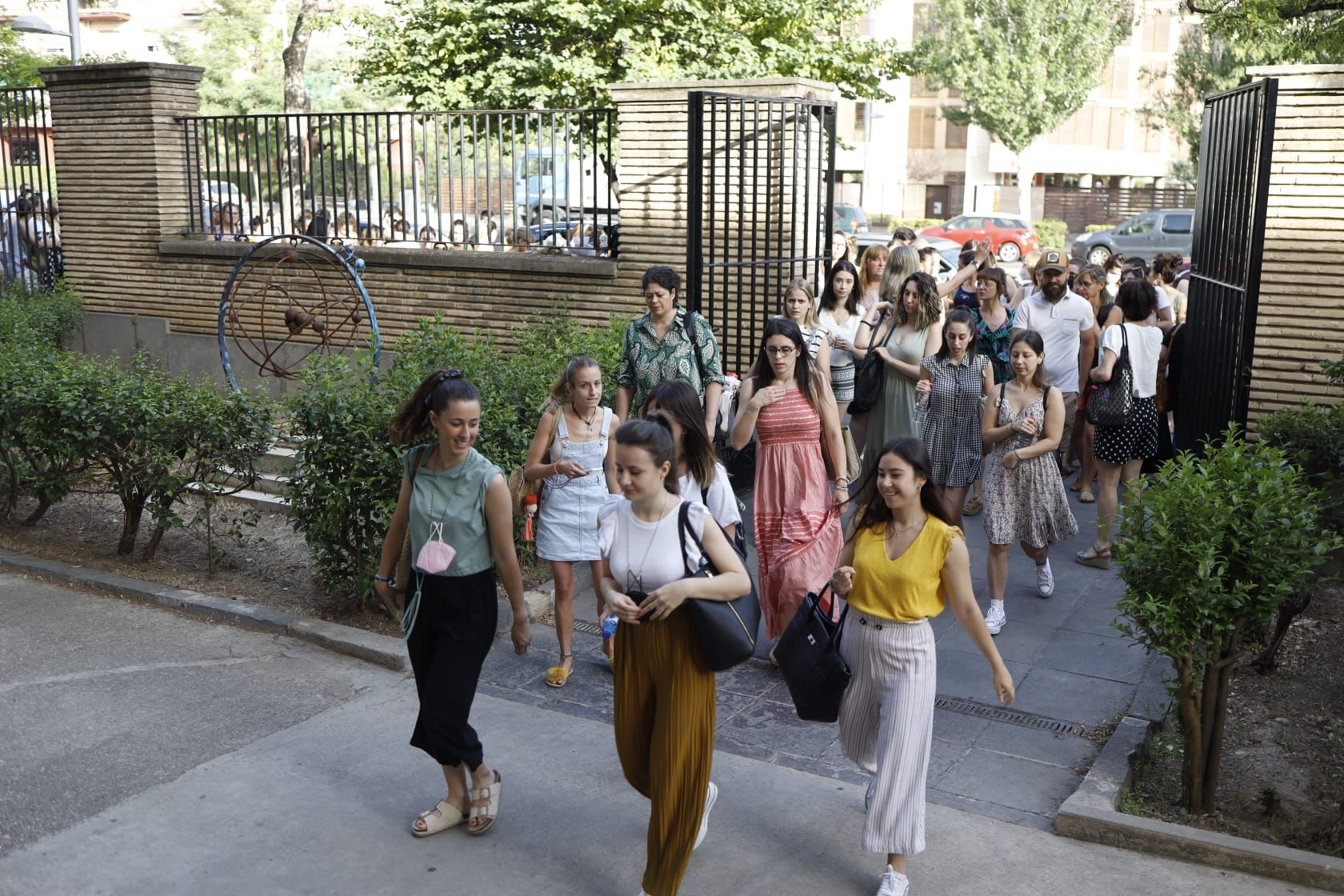 FOTOGALERÍA | Unas 11.000 personas opositan a docentes este sábado en Aragón