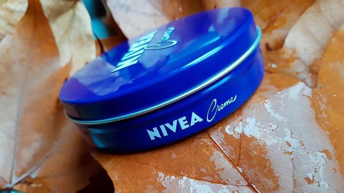 La popular crema Nivea ha sido analizada por la OCU