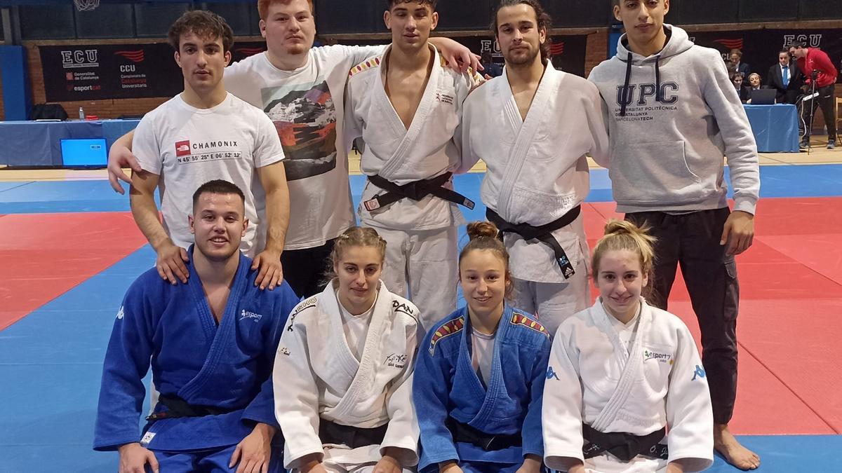 Els participants de l'Esport7 i del Judo Moià en la competició universitària