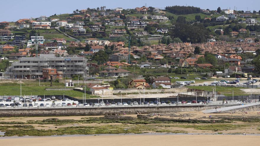 Desbrozar el entorno, deshabilitar dos aparcamientos... las exigencias del Ayuntamiento de Gijón para adecuar la Ería del Piles antes de imponer sanciones