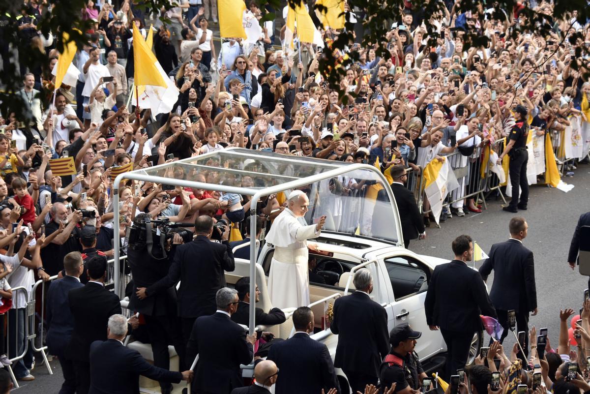 Les imatges de l'acte cloenda de la visita del Papa a la Sagrada Família