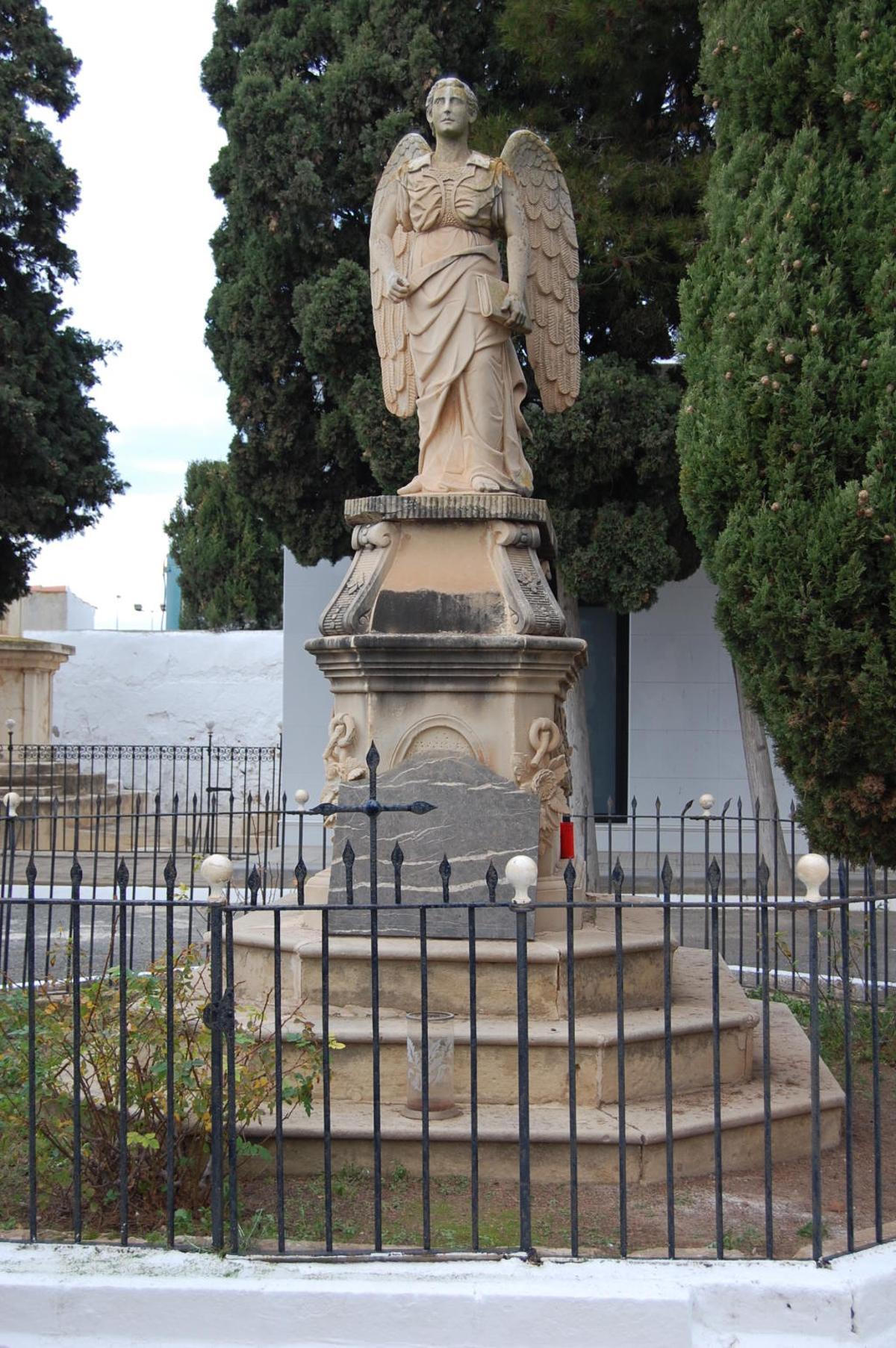 Un cementerio de "131 años"