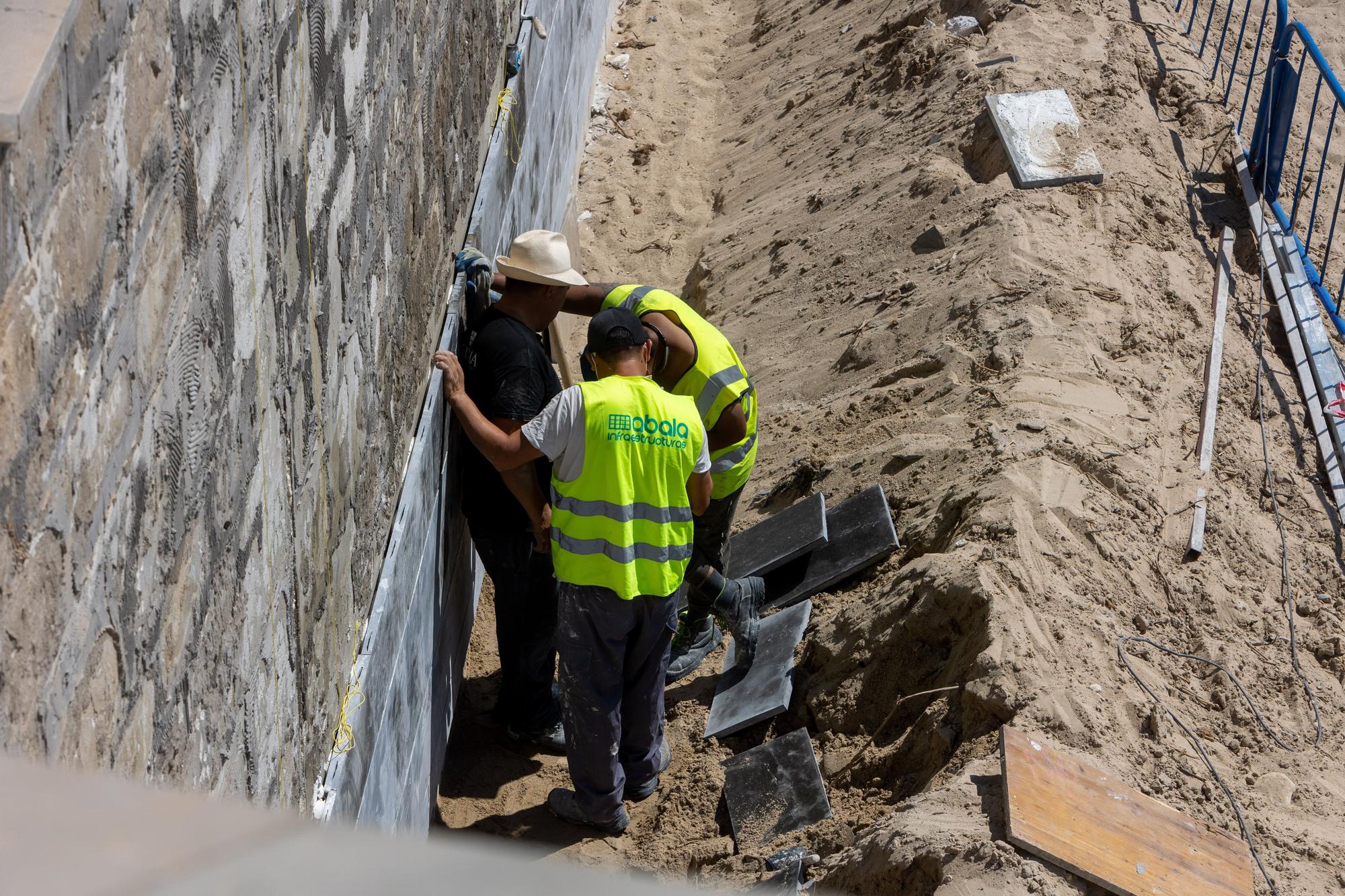 Los vecinos reclaman el mantenimiento de los espigones de las calas de la Albufereta