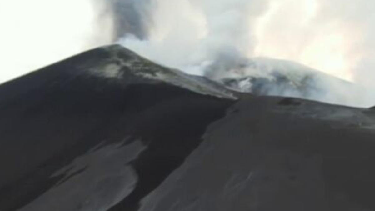 La erupción del volcán de La Palma es ya la más larga en la isla en más de tres siglos