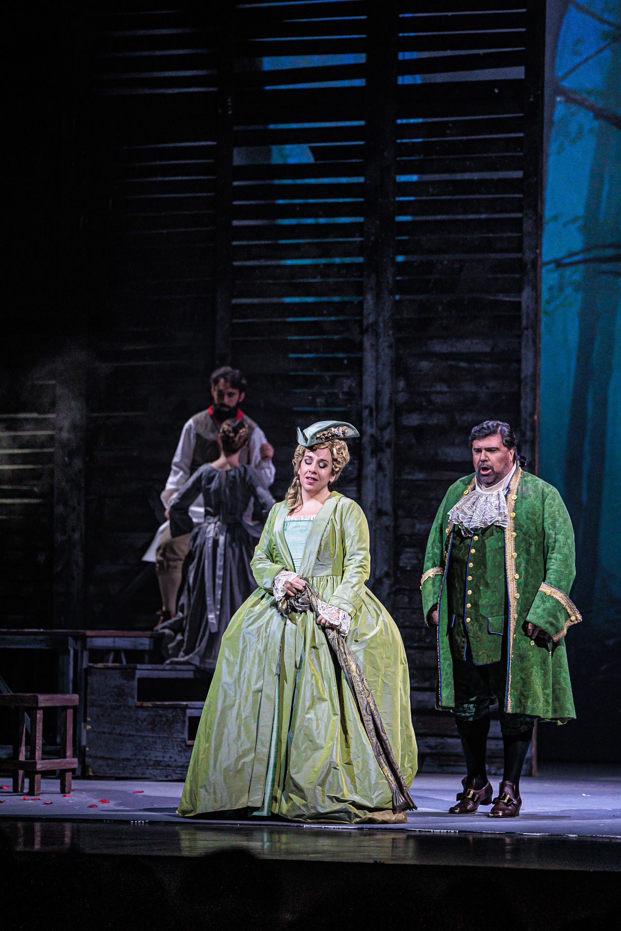 La soprano malagueña Berna Perles durante los ensayos de la ópera 'Manon Lescaut', de Puccini, que cierra la temporada lírica en el Teatro Cervantes.