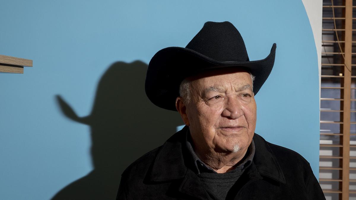 El cubano Elíades Ochoa, una de las estrellas de Buena Vista Social Club, con su inseparable sombrero, el pasado 18 de marzo en Barcelona.