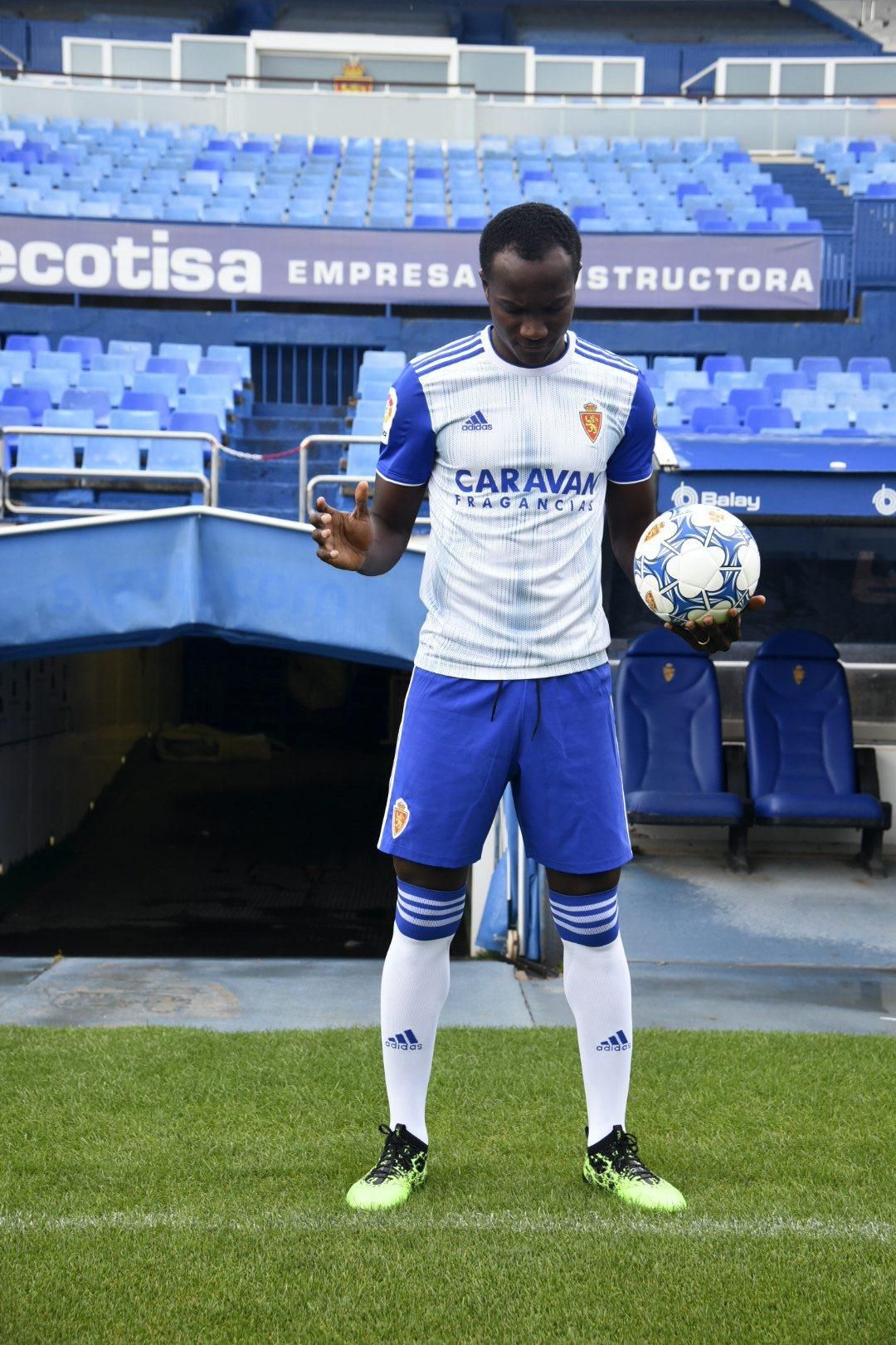 Presentación de Raphael Dwamena, nuevo fichaje del Real Zaragoza