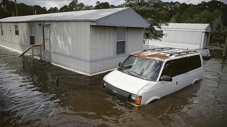 El huracán &quot;Florence&quot; deja 18 muertos en Estados Unidos