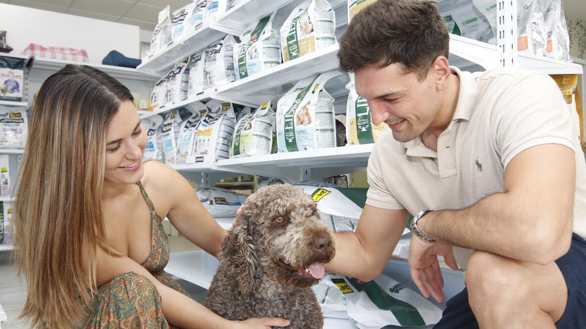 Cristina Solís, &#039;Atila&#039; y Lorenzo Díaz.