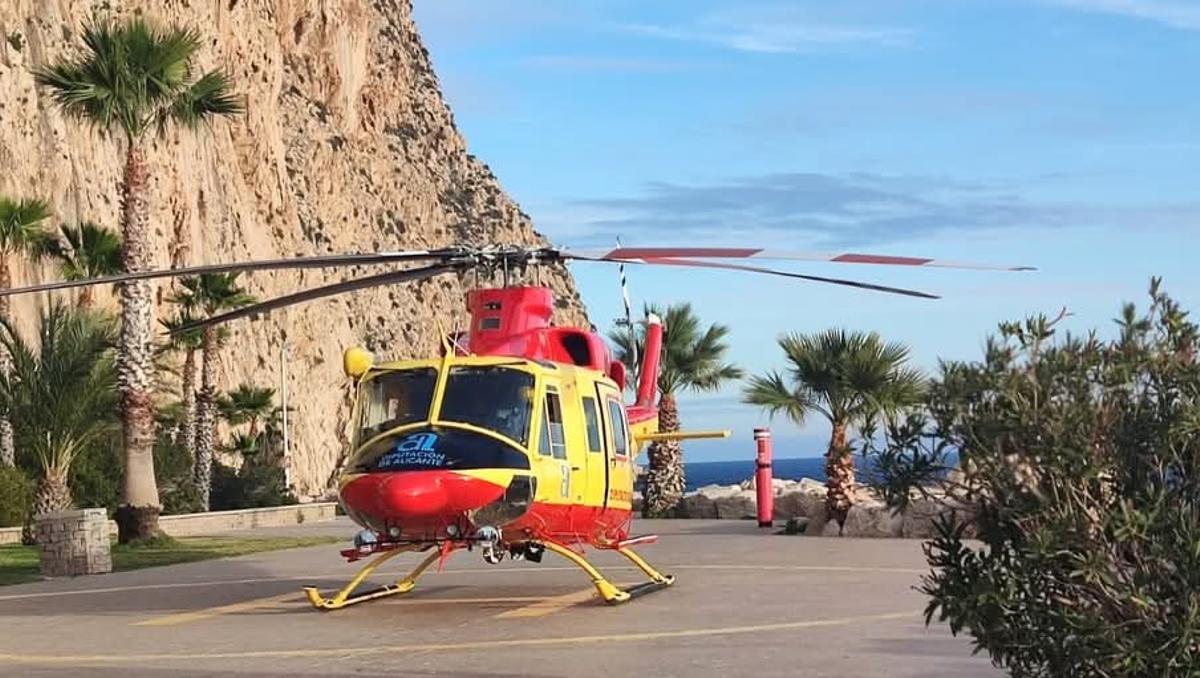 El helicóptero ha aterrizado en el helipuerto del paseo Príncipe de Asturias