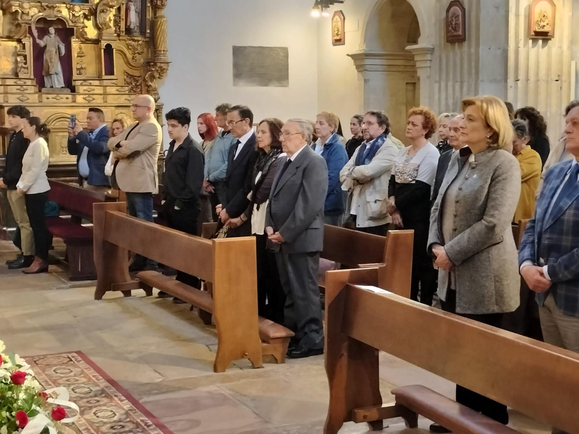 Funeral del cofundador de Mensajeros de la Paz Ángel Silva