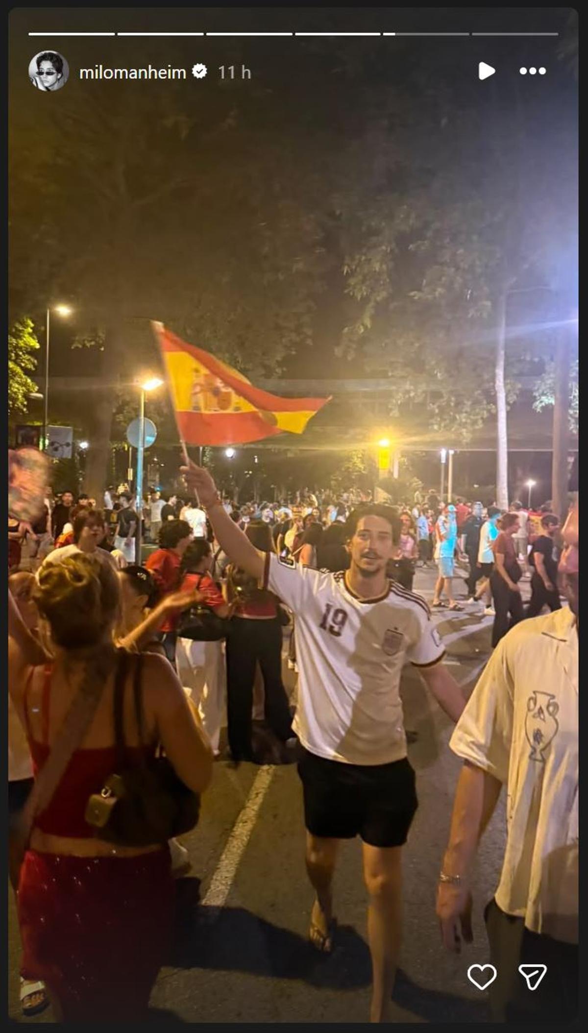 Milo Manheim a l'avinguda Ramon Folch de Girona.