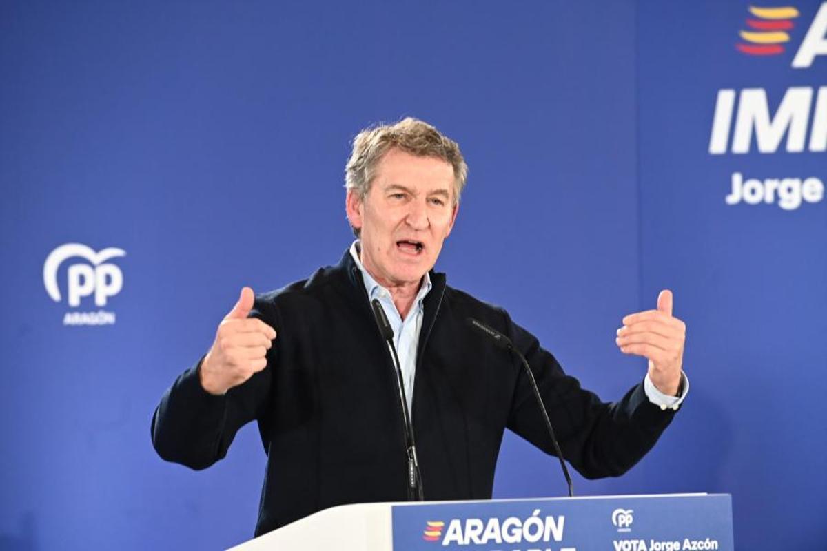 Feijoó participa en una comida mitin en Calatayud