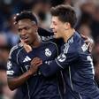 Vinicius celebra su gol al Manchester City en la Champions
