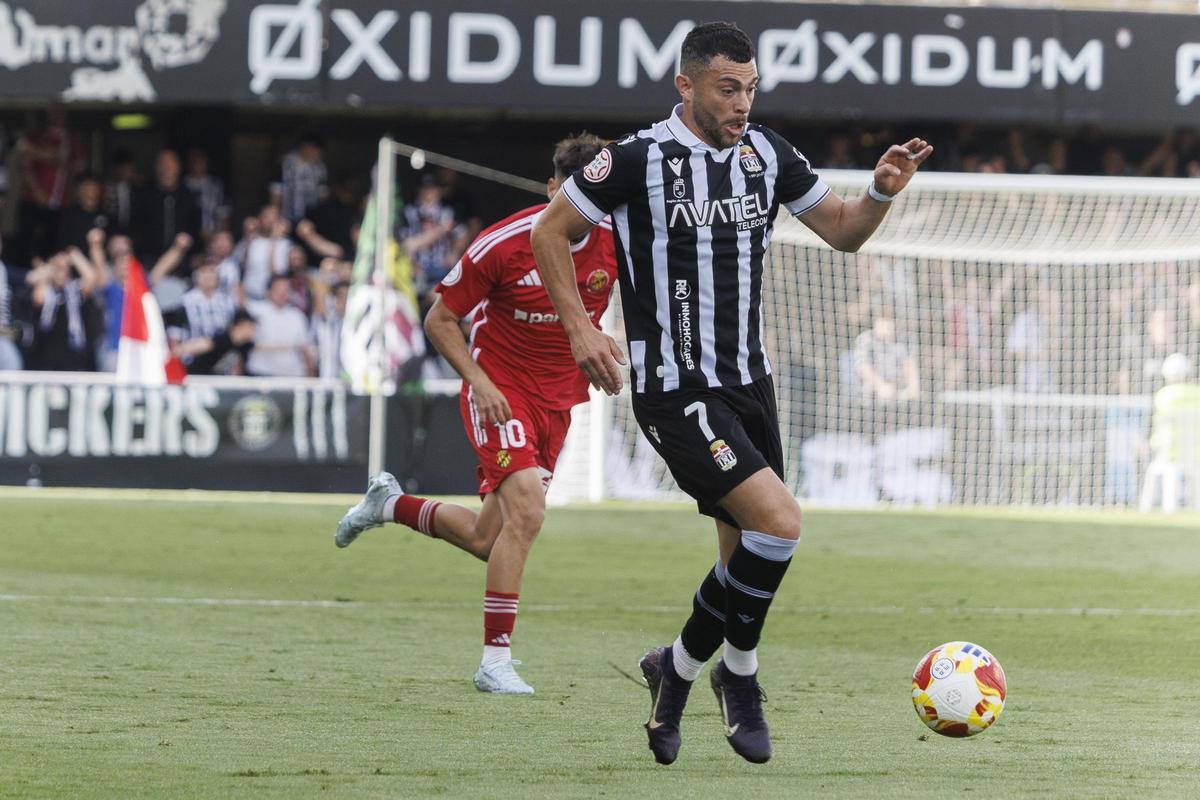 La épica victoria que acerca al Cartagena al play off frente al Nástic, en imágenes
