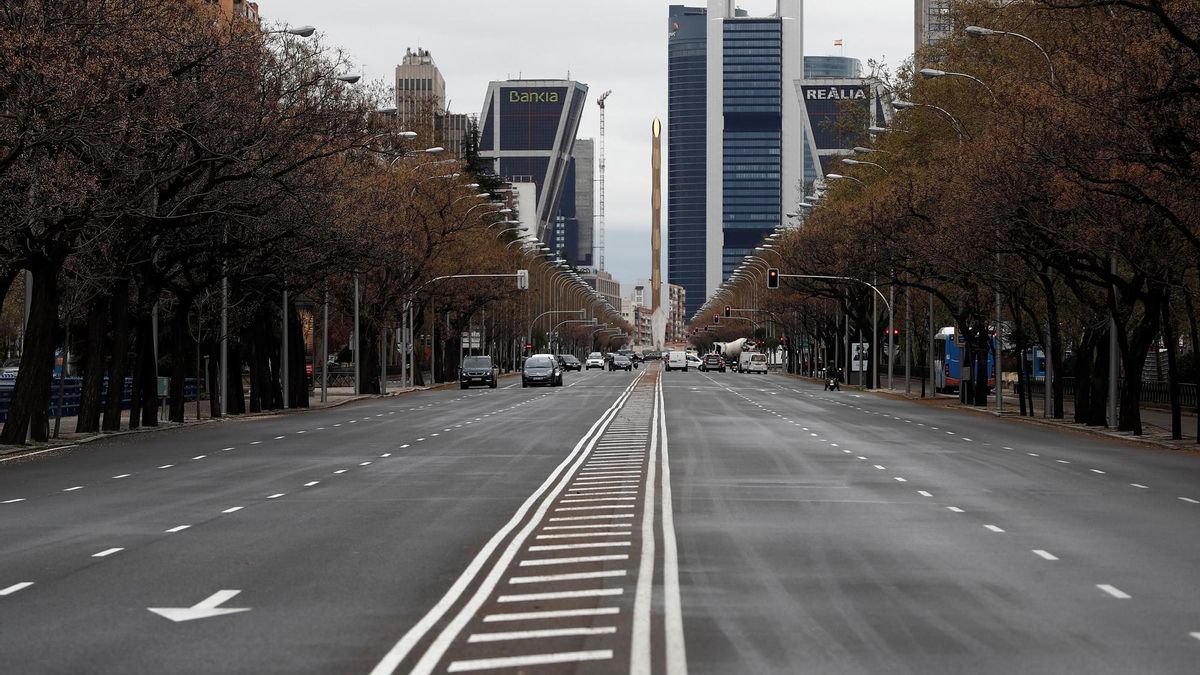 Imagen de archivo del Paseo de la Castellana, en Madrid, durante el estado de alarma. EFE/Mariscal