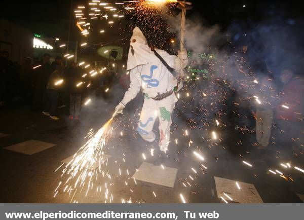 GALERÍA DE FOTOS - La ‘Nit màgica’ llena de pólvora y fuego la capital