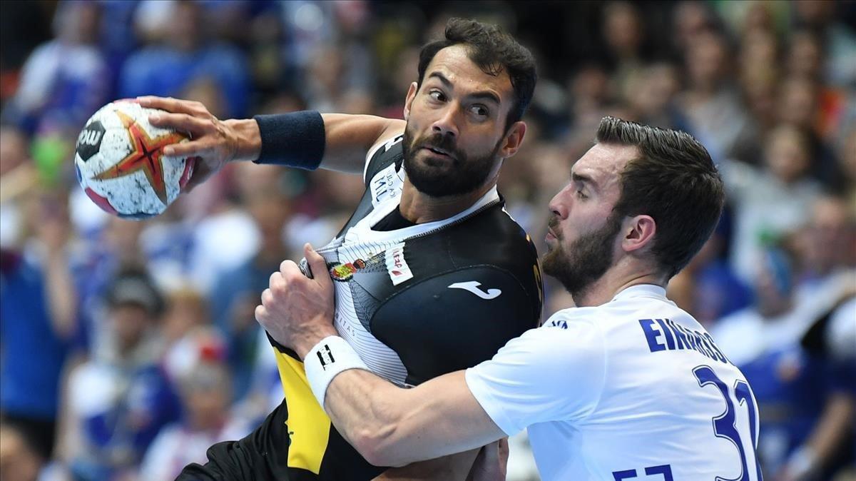 jmexposito46527758 spain s daniel sarmiento melian  l  and iceland s teitur orn190114092542