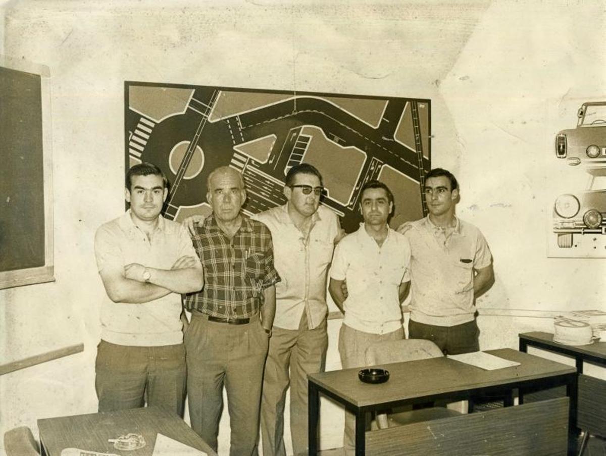 Inicios de la autoescuela estradense.