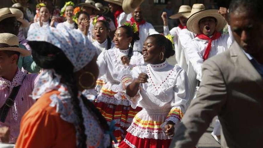 Los integrantes del grupo colombiano &quot;Carmen López&quot;.