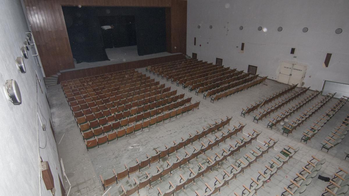 Imagen del patio de butacas desde el palco, donde además se alinean otras muchas localidades.