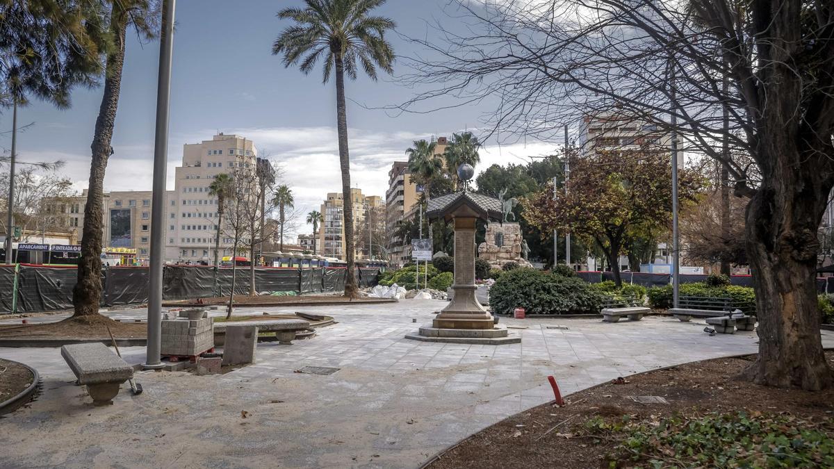 Cort espera concluir las obras de plaza España en julio.