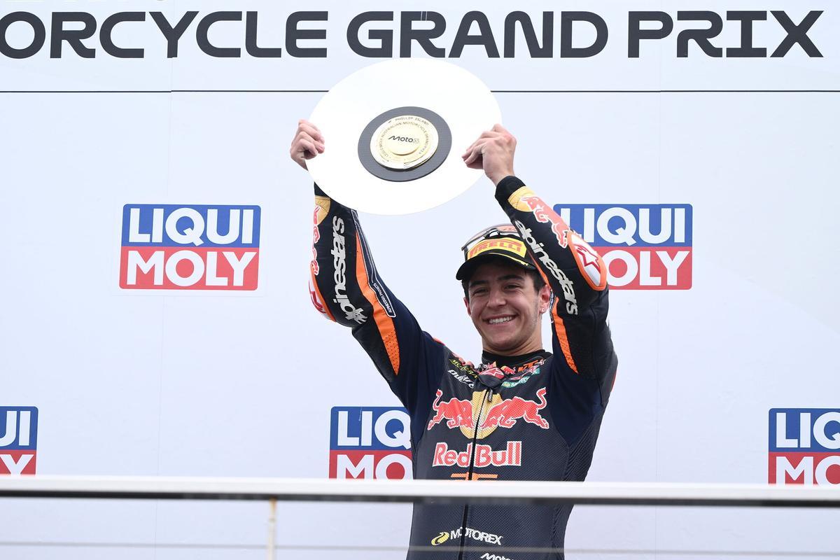 Rueda celebra su décima victoria del año