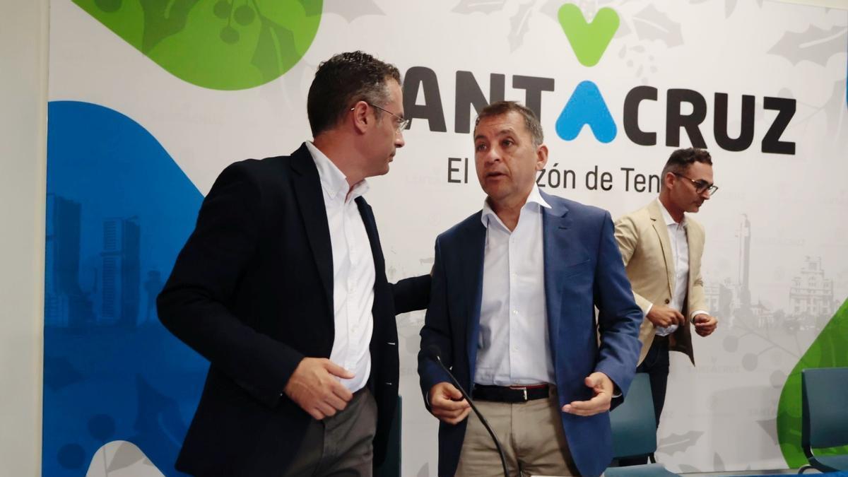 Carlos Tarife, candidato del PP a la Alcaldía de Santa Cruz, y José Manuel Bermúdez, candidato de CC y actual alcalde en funciones.