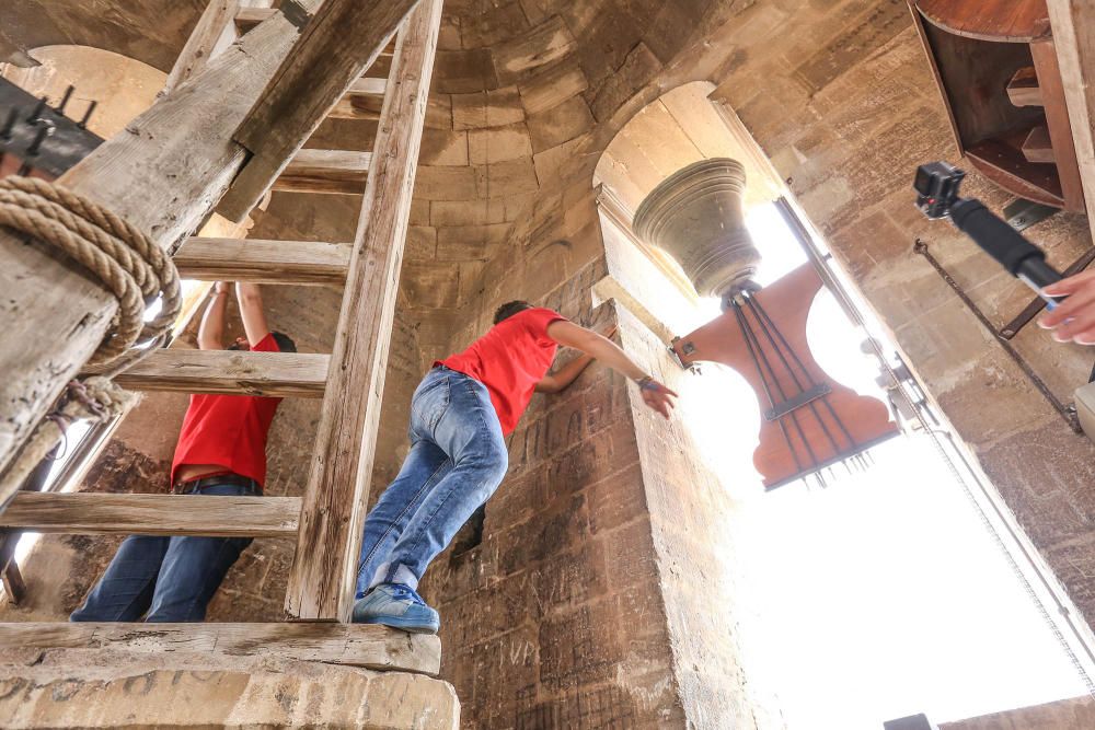 Volteo de campanas en la Iglesia de San Martín de